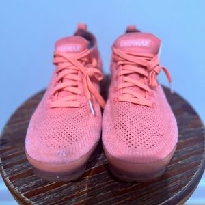 Nike VaporMax in Salmon